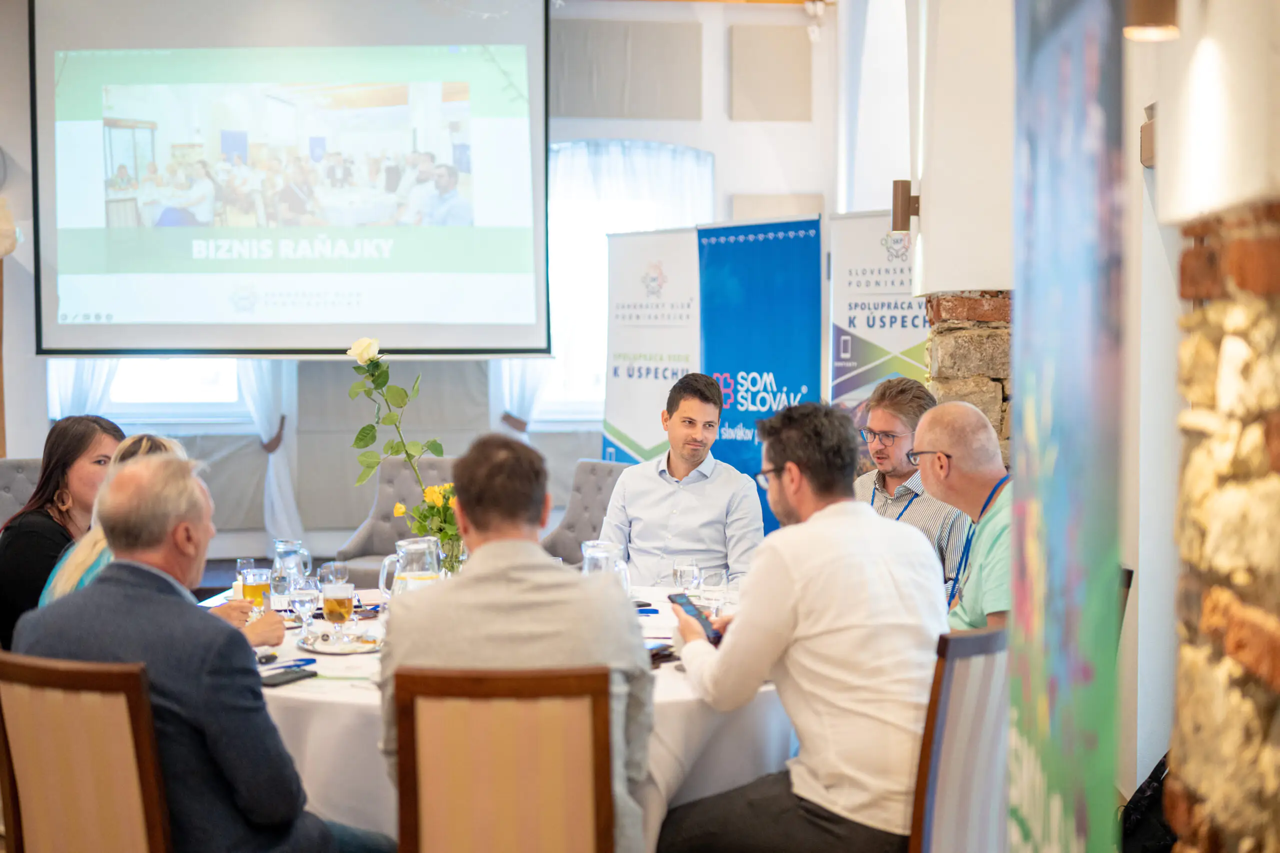 Biznis raňajky a networking v Spoločenskej sále Jozef II.